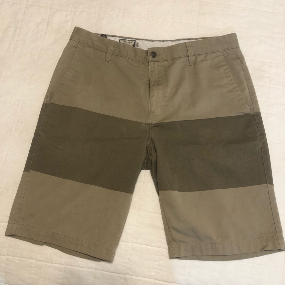 Volcom Chino shorts men’s 34